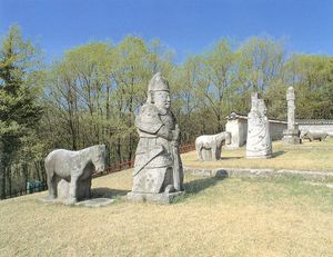 석물(석인, 석수) 배치 상태