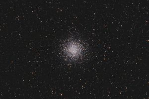 메시에 55, 광시야 관측