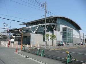 남쪽 출구 (2013년 4월)