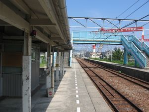 승강장 (2005년 8월, 미하라 방면을 바라봄)