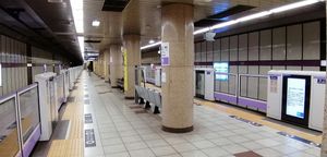 2022년 9월의 섬식 승강장