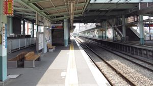 승강장 (2013년 7월)