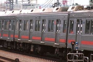 경량 스테인리스 차체의 시제차(2003년 7월 12일, 다마가와역)