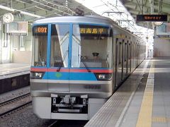 전면 스모크 필름 부착 전（1999년 11월 3일 시무라산초메역）