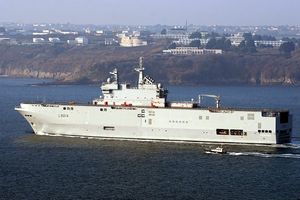 좌후방에서 본 "토네르"