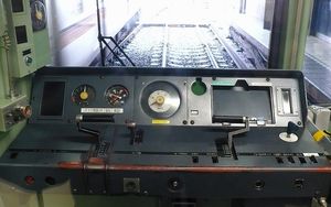 01계 차량의 운전대사진은 제38편성의 것이지만, 각 편성 모두 거의 동일하다