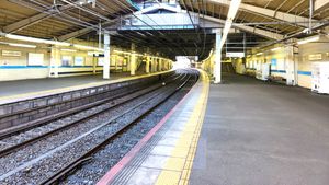 2023년 1월 역 플랫폼 모습