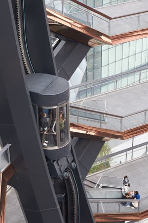 베슬의 엘리베이터