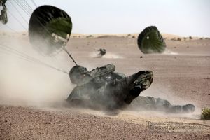 전술강하임무 수행