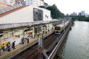 주오·소부 완행선 플랫폼, 2015년