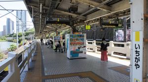 주오·소부 완행선 플랫폼, 2021년