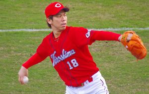 히로시마 시절(2015년 4월 15일, 마쓰야마 중앙 공원 야구장에서)