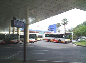 이즈미가오카역 남쪽 버스 로터리