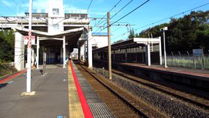 2・3번선 승강장（2019년 10월）