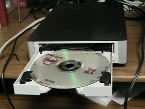 트레이 방식 드라이브