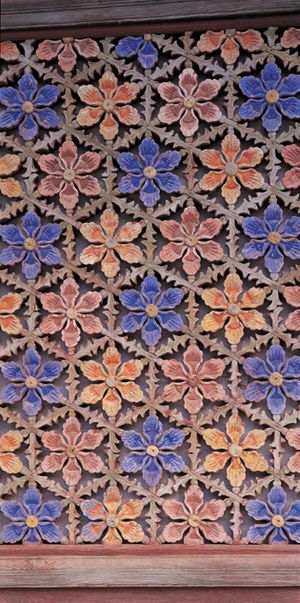 쌍계사 대웅전 꽃무늬 문살(중앙)