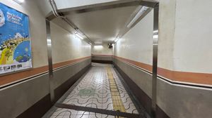 지하 연락 통로