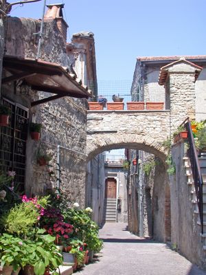 네롤라의 역사적 중심부