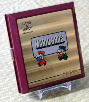 패키지 중앙에 있는 것은 주인공인 마리오와 루이지이다.