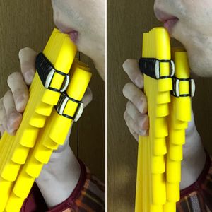 주법에 따른 조율. 왼쪽: 개구부를 막음(음정 하강), 오른쪽: 개구부를 열기(음정 상승)