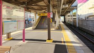 역 승강장 (2023년 1월)