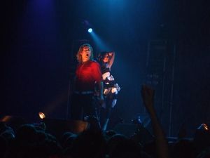 BWO가 2008년 7월 런던 G-A-Y에서 공연하는 모습