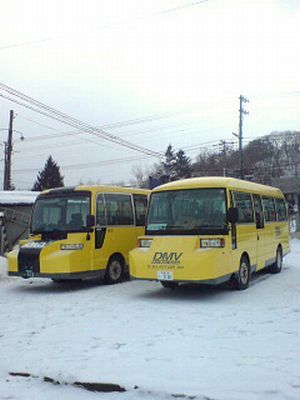 DMV 제1차(오른쪽) · 제2차 시제작차의 나란히