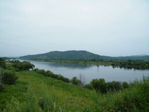 도로가 지나는 비킨 강