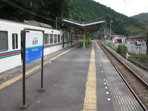 승강장 (2009년 8월)