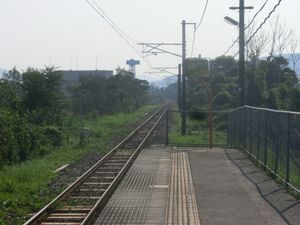 구내 (2019년 8월, 오사후네 방면)