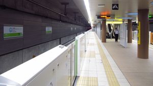 승강장 (2016년 7월)