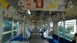 N3102편성 - N3105편성 객차 내부(2013년 2월 9일)