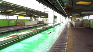 1번선 승강장 (2019년 7월)