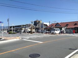 히가시하나와역