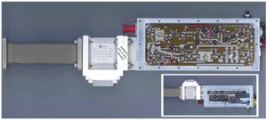 양쪽이 덮이지 않은 Ku-대역 LNB