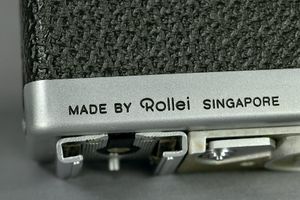 롤라이 35S – "Made by Rollei Singapore" 각인