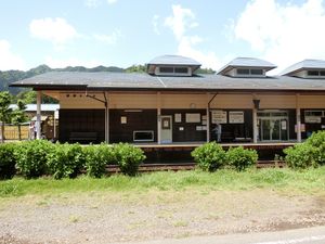 역 측면 모습 (2018년 5월)