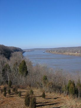 미드군의 오하이오강 전경