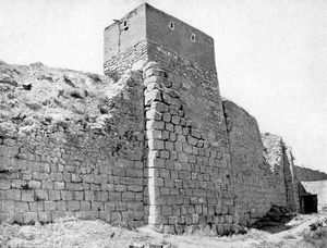 요새의 성벽 (러시아 고고학회, 1916)