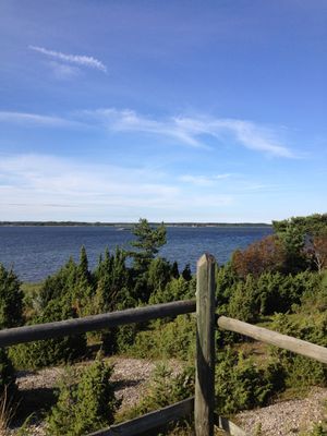 룸포 반도의 전망대, 스비비 항구 방향