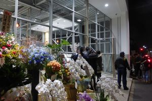 블루보틀 커피의 일본 제 1호점인 기요스미시라카와 로스터리 & 카페 외부