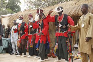 북 카메룬 전통 춤 그룹