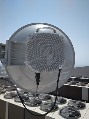 아랍에미리트에 설치된 CableFree FOR3 마이크로파 링크