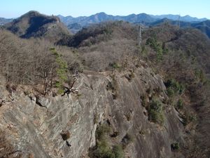 치고오토시 (왼쪽 뒤편이 이와도노 산)