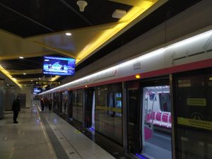 자오저우 북역 승강장