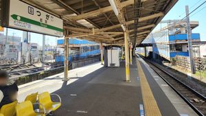 역 승강장 (2023년 12월)