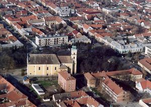 키슈쿤머이셔구 - 구청 소재지