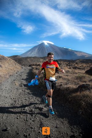파카야 산에서 열린 임팩트 마라톤 경주 주자들