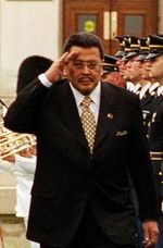 조셉 에스트라다: 1998년부터 2001년까지 대통령