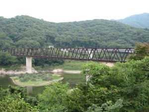 역 주변과 유니시가와 교량
